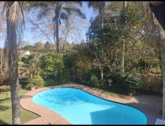 5 BEDROOM HOUSE FOR SALE IN GREENDALE